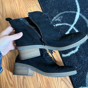 Little high heel black lace up tie boots